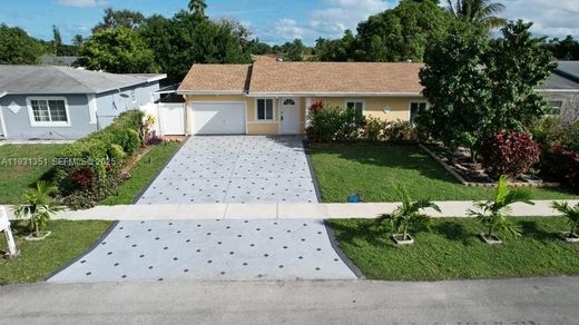 Villa in North Lauderdale, Broward County