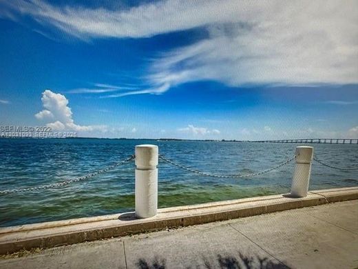 Complexes résidentiels à Miami, Comté de Miami-Dade