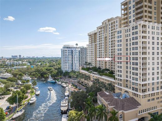 Residential complexes in Fort Lauderdale, Broward County