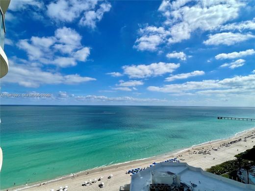 Жилой комплекс, Sunny Isles Beach, Miami-Dade County