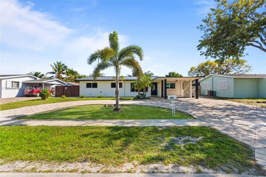Villa in Pompano Beach, Broward County