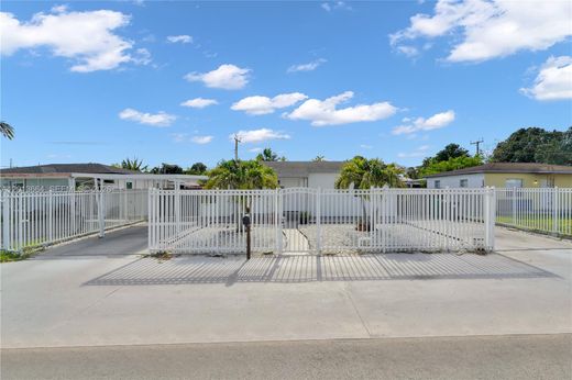 Villa Miami Heights Trailer Park, Miami-Dade County