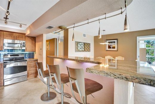 Residential complexes in Pompano Beach, Broward County