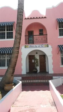 Residential complexes in Miami Beach, Miami-Dade