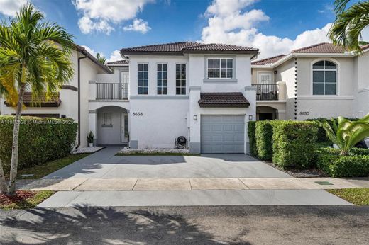 Şehir evi  Miami, Miami-Dade County