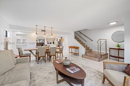Townhouse in North Miami Beach, Miami-Dade