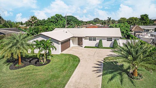 Villa - Lake Clarke Shores, Palm Beach County