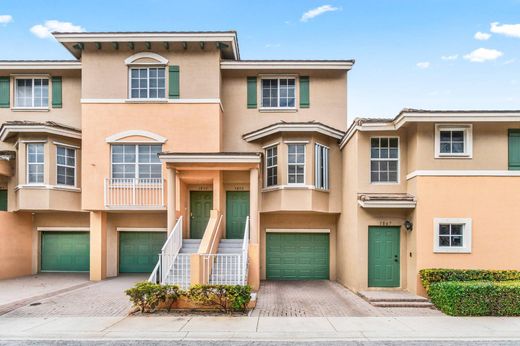 Townhouse in Boynton Beach, Palm Beach