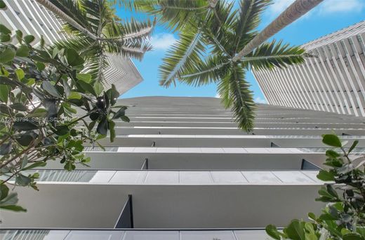 Residential complexes in Miami, Miami-Dade