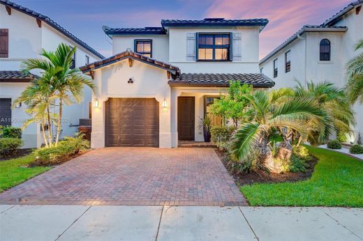 Villa in Hialeah, Miami-Dade