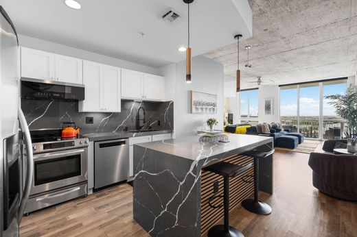 Residential complexes in West Palm Beach, Palm Beach