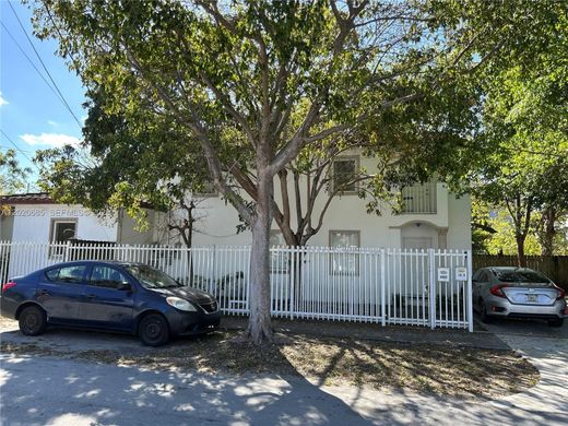 Residential complexes in Miami, Miami-Dade