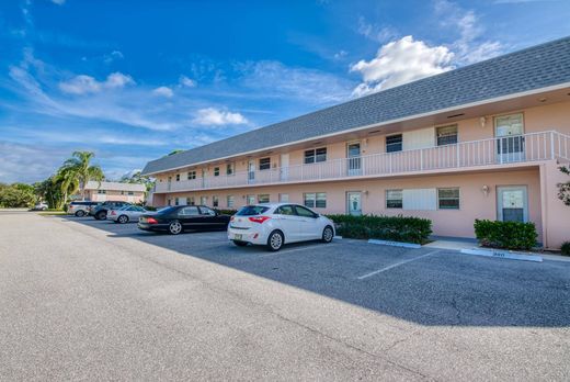 Residential complexes in Jupiter, Palm Beach