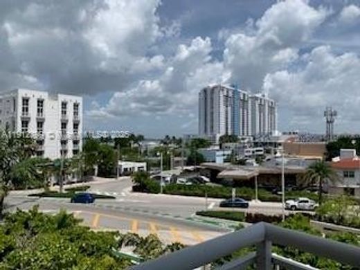 Komplex apartman Miami Beach, Miami-Dade County