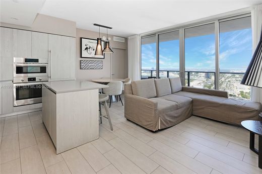 Komplex apartman Hollywood, Broward County