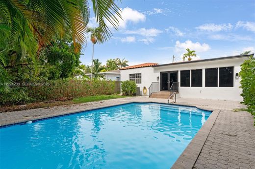 빌라 / Surfside, Miami-Dade County