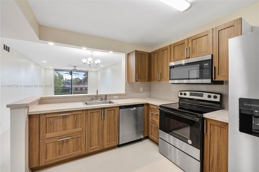 Kamienica w Lauderdale Lakes, Broward County