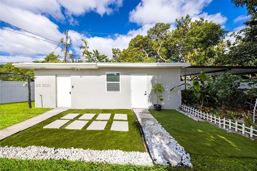 Villa in North Miami, Miami-Dade County