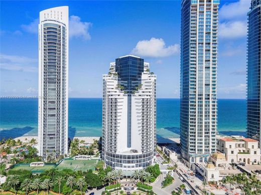Complexes résidentiels à Sunny Isles Beach, Comté de Miami-Dade