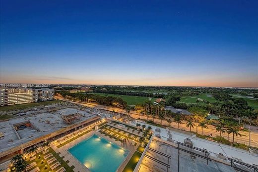 Complesso residenziale a Doral, Miami-Dade County