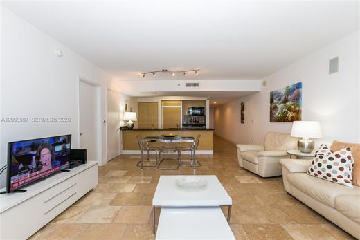 Residential complexes in Hallandale, Broward County