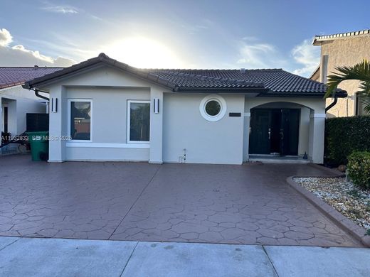 マイアミ, Miami-Dade Countyのヴィラ