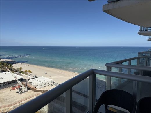 Residential complexes in Sunny Isles Beach, Miami-Dade