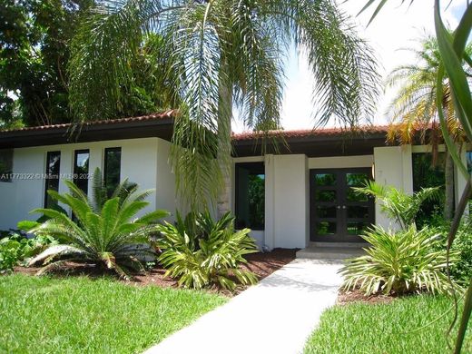 Βίλα σε Pinecrest, Miami-Dade County