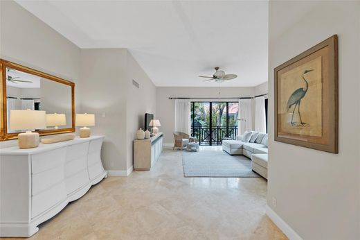 Residential complexes in Fort Lauderdale, Broward County