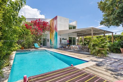 Villa - Miami, Miami-Dade County