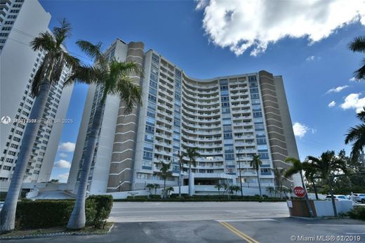 Complexos residenciais - Hallandale Beach, Broward County