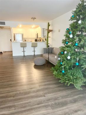 Wohnkomplexe in Hallandale Beach, Broward County