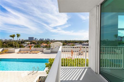 Residential complexes in Miami, Miami-Dade