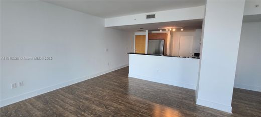 ‏בניין ב  מיאמי, Miami-Dade County