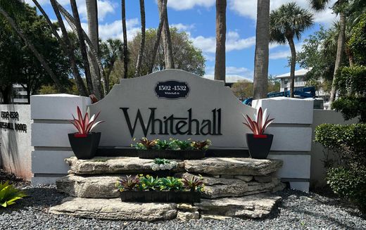 Residential complexes in Davie, Broward County