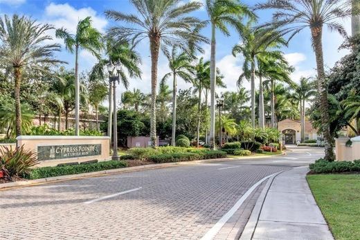 Residential complexes in Coral Springs, Broward County