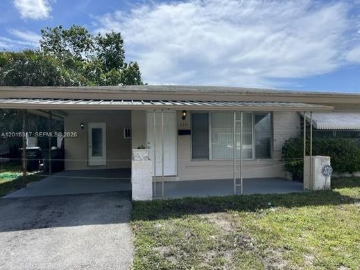Villa - Hollywood, Broward County