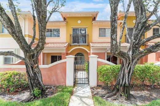Casa di città a North Lauderdale, Broward County