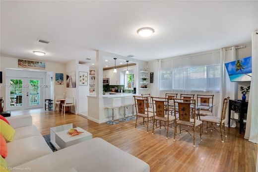 Villa in Hallandale, Broward County