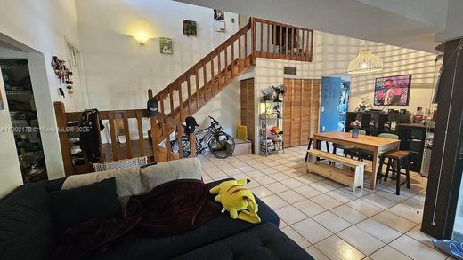 Townhouse in Miami, Miami-Dade