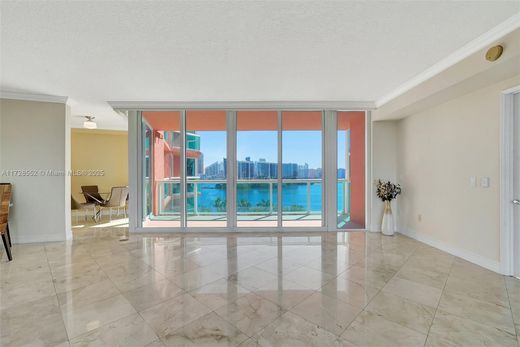 Жилой комплекс, Aventura, Miami-Dade County