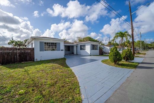 Вилла, Hallandale Beach, Broward County