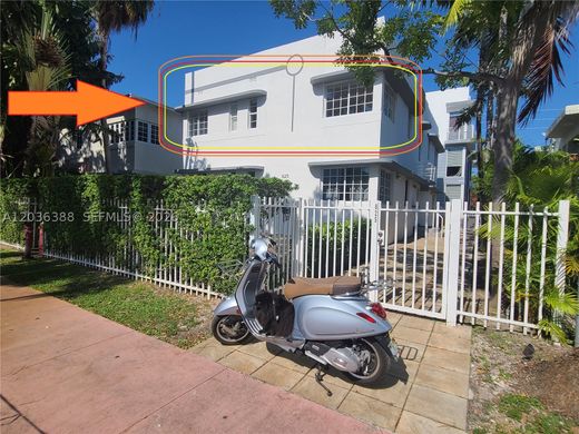 Residential complexes in Miami Beach, Miami-Dade