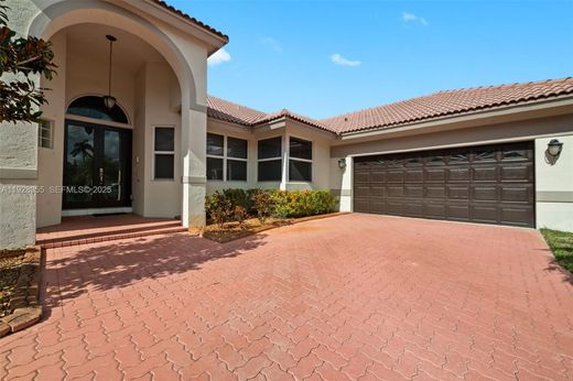 Villa in Pembroke Pines, Broward County