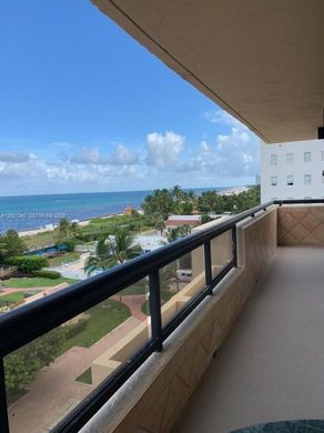 Complexes résidentiels à Miami Beach, Comté de Miami-Dade