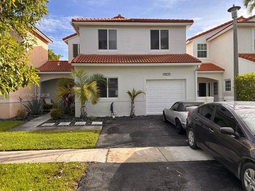 Townhouse in Pembroke Pines, Broward County