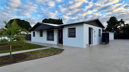 Villa en Miami Gardens, Miami-Dade County