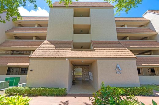 Residential complexes in Miami, Miami-Dade