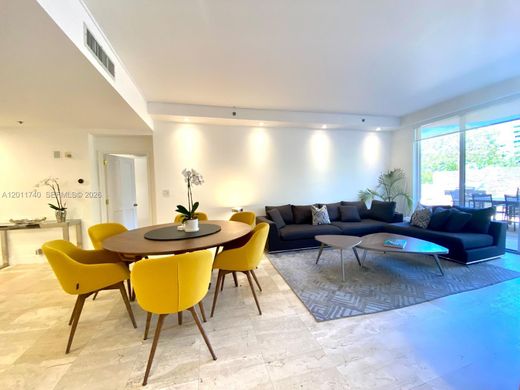 Residential complexes in Key Biscayne, Miami-Dade