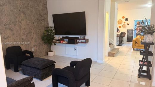 Вилла, North Miami, Miami-Dade County